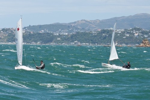 Visiting sailors come to grips with the punishing Wellington conditions © SW